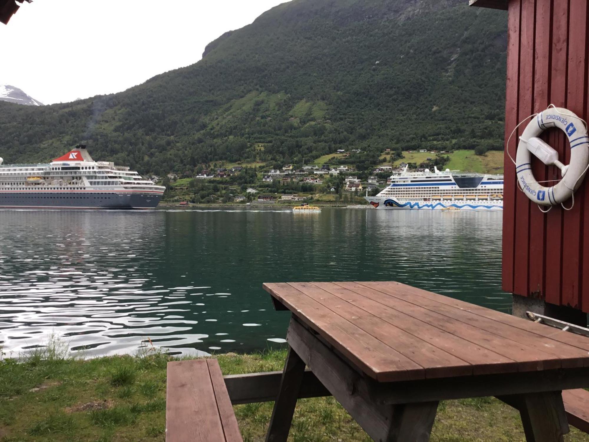 Nesset Fjordcamping Olden Exterior foto